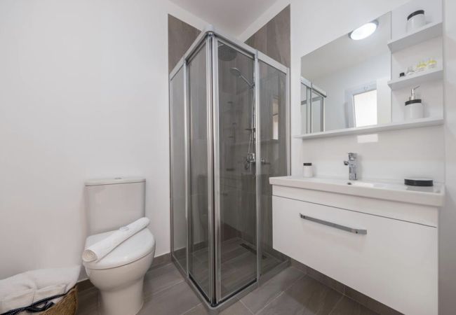 Apartment in Vokolida - Deluxe One Bedroom Apartment