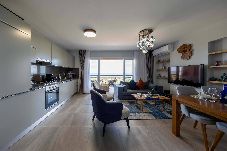 Apartment in Vokolida - Ambassador 3 bedroom Penthouse With Spa Tub 