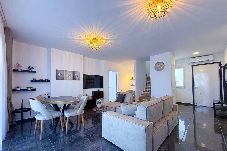 Apartment in Vokolida - Ambassador 3 bedroom Penthouse With Spa Tub 